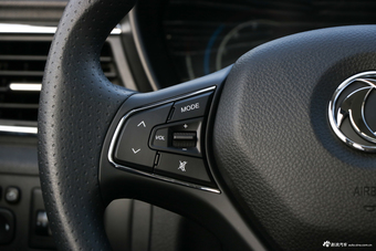 2018款风光S370 1.5L手动豪华型7座