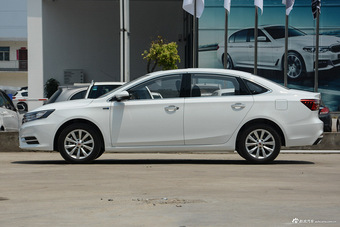 2017款荣威i6 1.5T自动旗舰版20T