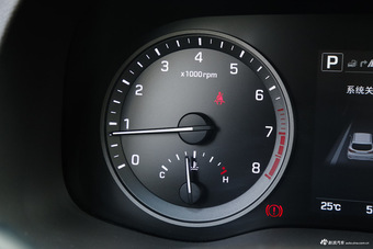 2015款全新途胜1.6T自动四驱旗舰型