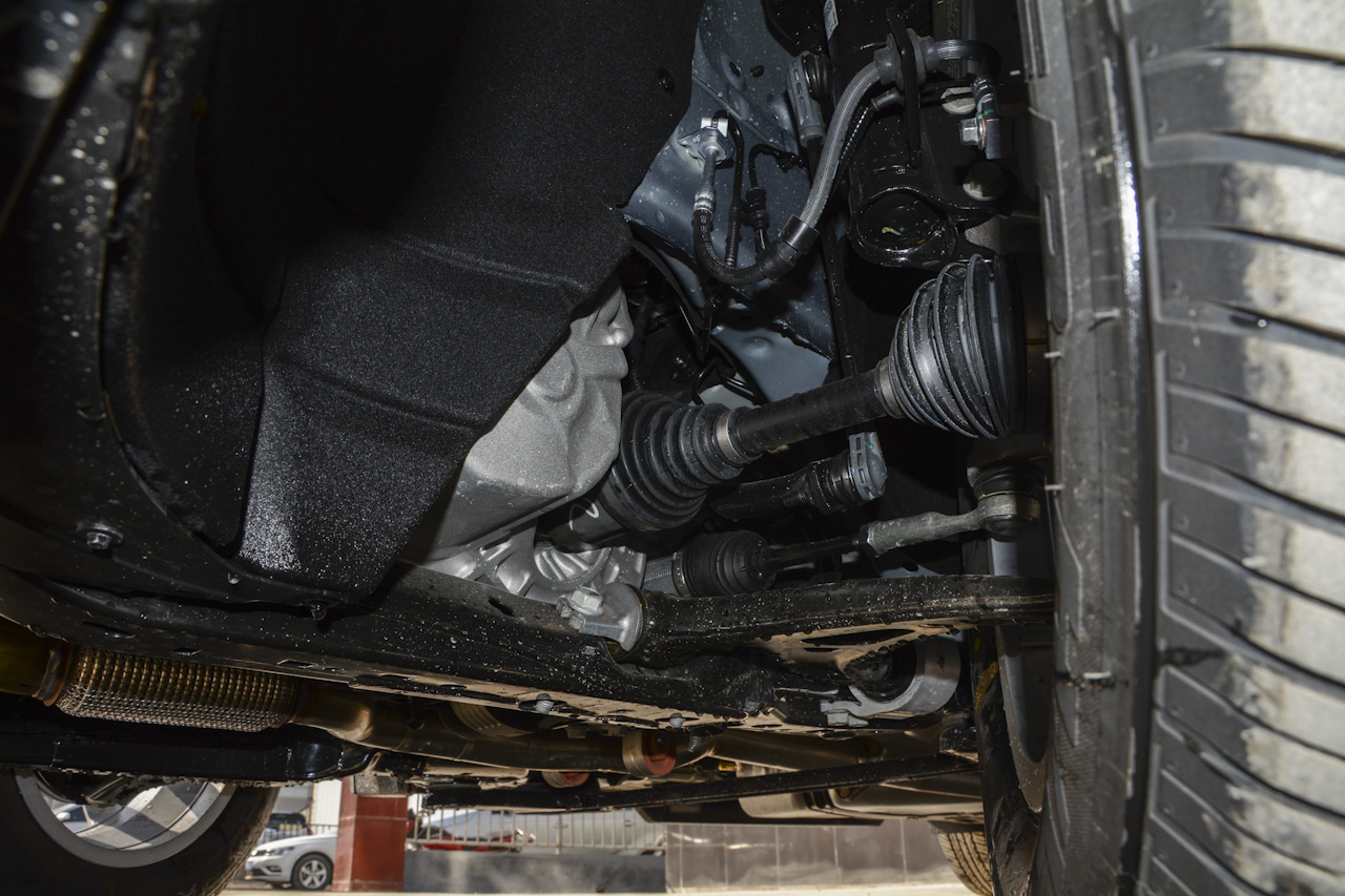 2018款昂科威1.5T自动两驱精英型20T