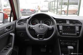 2018款途观L 2.0T自动两驱豪华版330TSI