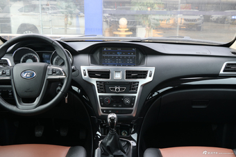 2017款揽福1.9T手动柴油两驱豪华版7座