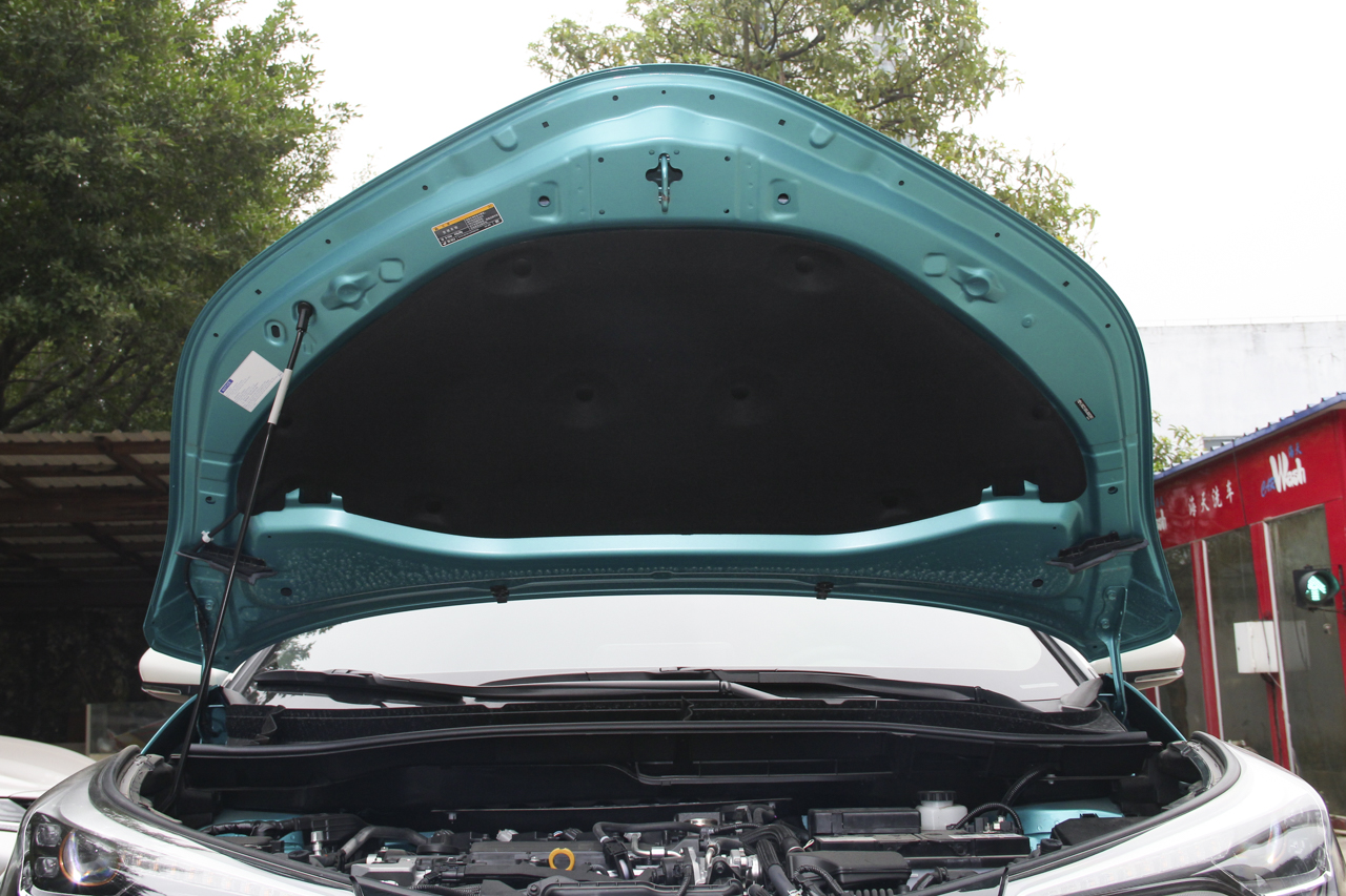 2018款C-HR 2.0L自动旗舰版