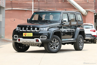 2018款北京BJ40 PLUS 2.3T自动四驱尊享版