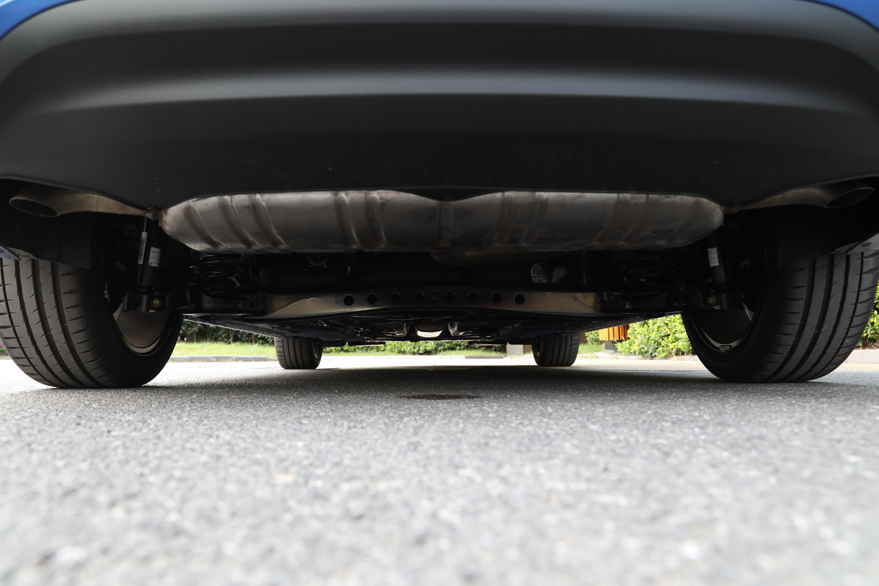 2019款荣威i5 20T自动智联网超能智尊版 