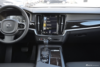 2018款沃尔沃S90 2.0T自动T5智远版