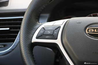 2017款比速M3 1.5L手动尊享型