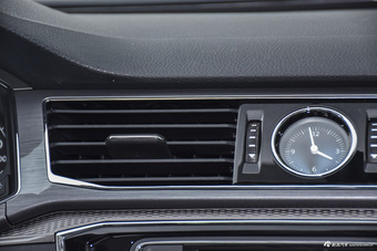 2016款帕萨特1.4T自动尊荣版280TSI