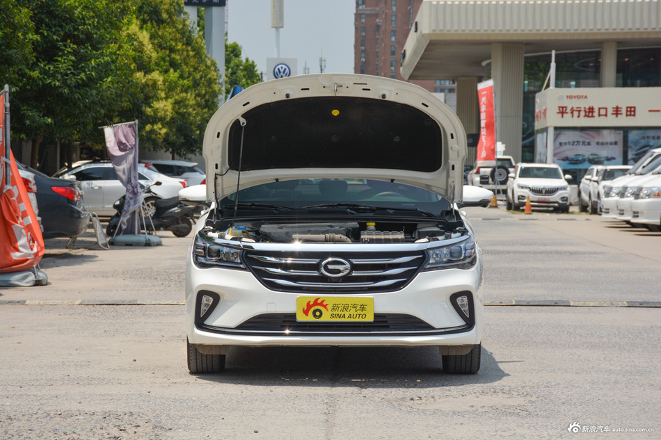 2018款传祺GA4 1.3T自动尊贵版200T