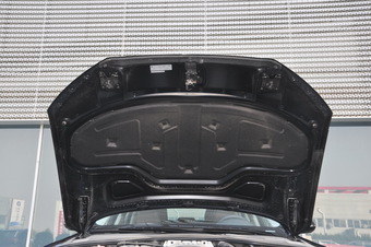 2016款奥迪A8L 3.0T自动45TFSI quattro时尚型