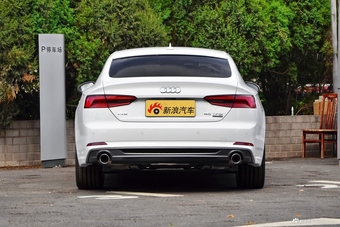 2017款奥迪A5 2.0T自动Sportback 45 TFSI quattro运动型