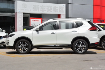 2019款奇骏2.5L自动四驱智联领先版