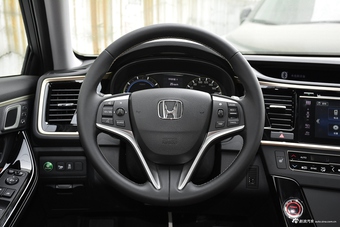 2017款思铂睿混动2.0L自动净致版