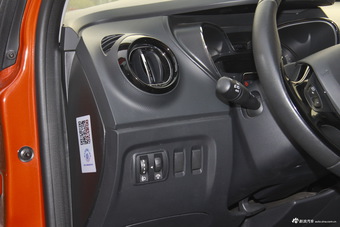 2015款雷诺卡缤1.2T自动豪华抢鲜版