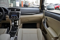 2016款众泰Z300 1.5L手动尊享型