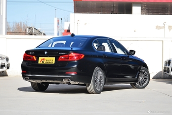 2019款宝马5系2.0T自动530Li 尊享型豪华套装