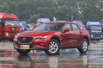 2016款马自达CX-4 2.0L自动两驱蓝天活力版图片