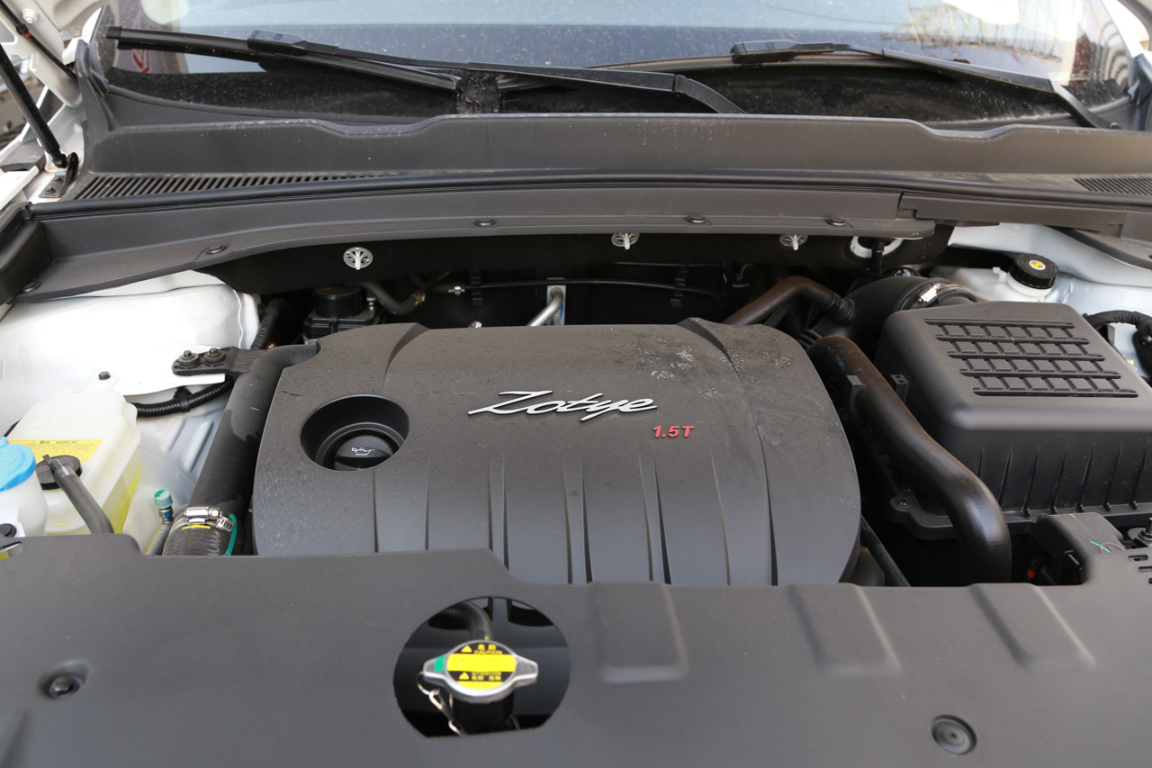 2016款大迈X5 1.5T手动豪华7座型 国五 萨丁白