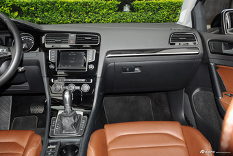 2016款高尔夫-进口2.0T自动R旅行版