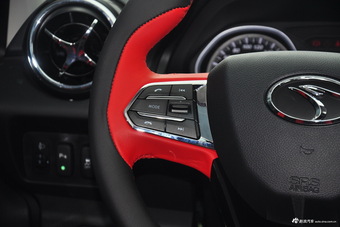 2016款东南DX3 SRG 1.5T手动旗舰型