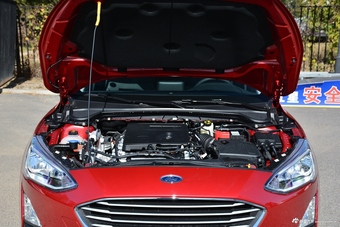 2019款福克斯三厢1.5T自动锋潮型EcoBoost 180