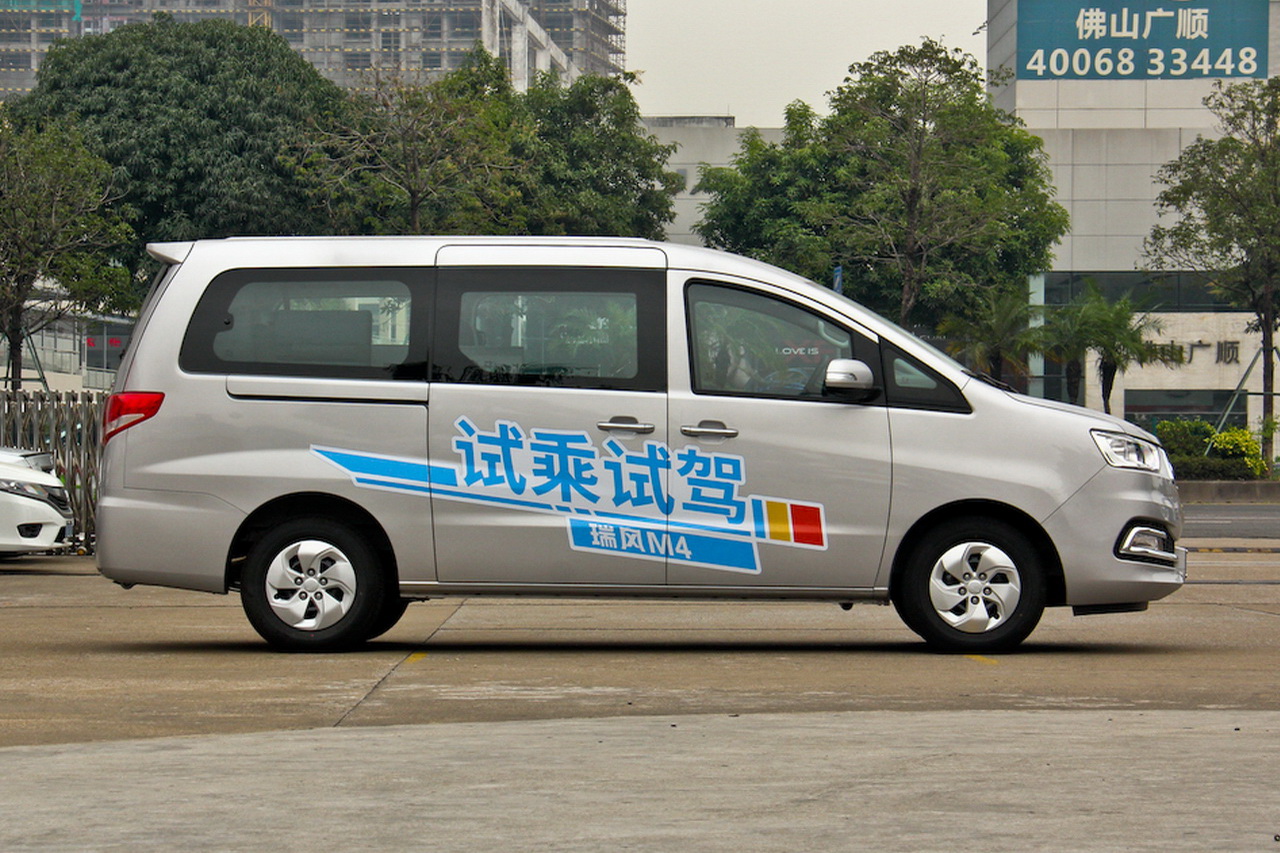 2017款瑞风M4 1.9T手动舒适型柴油