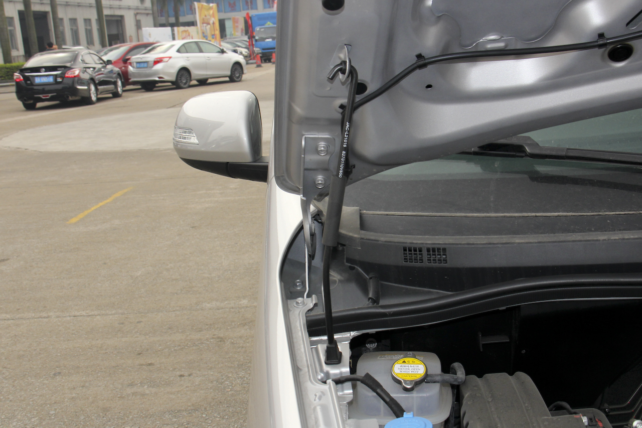 2017款瑞风M4 1.9T手动舒适型柴油