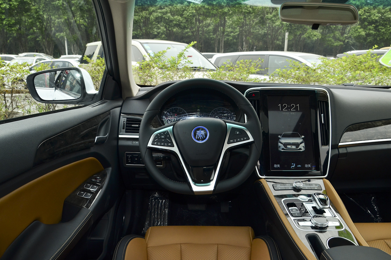 2017款比亚迪秦100 1.5T