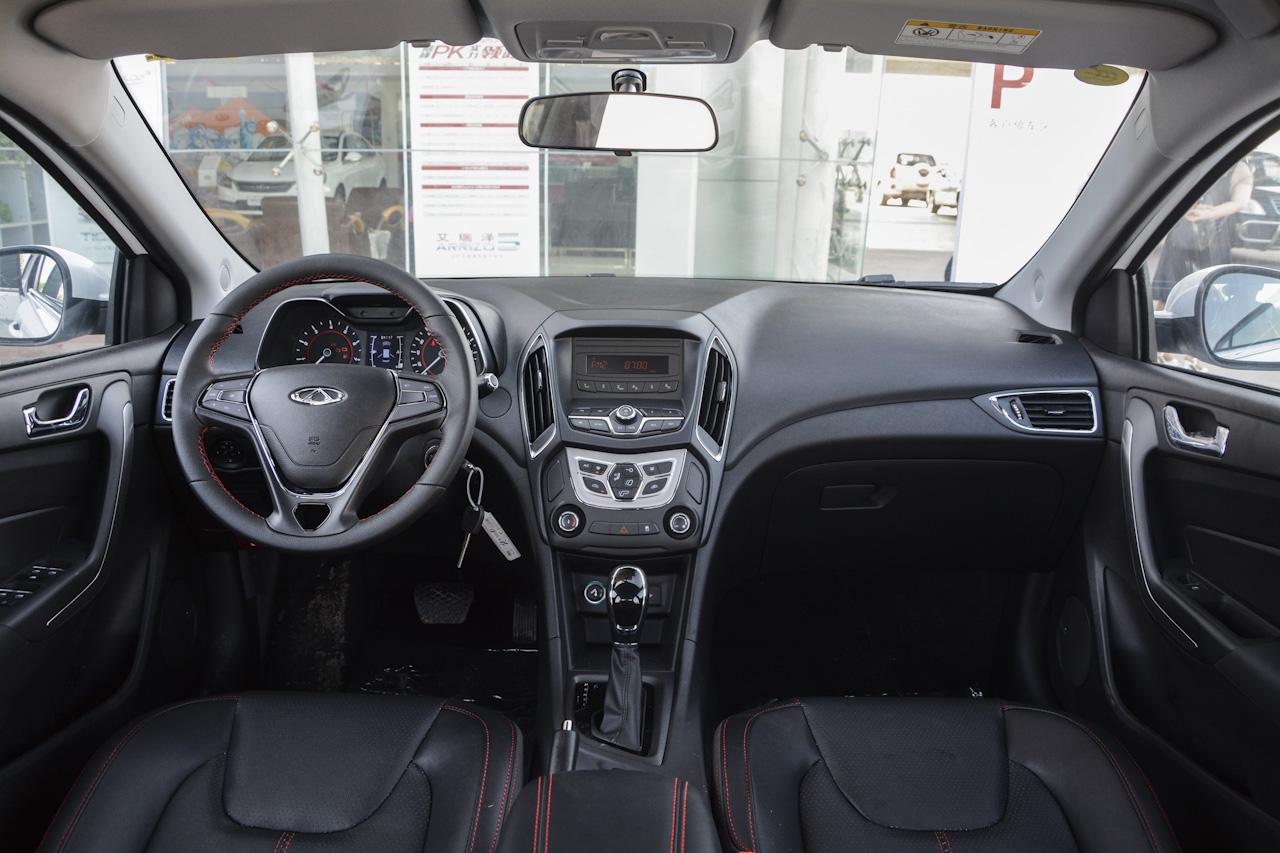 2017款艾瑞泽5 1.5L自动领潮版