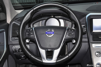 2016款沃尔沃XC60 2.0T自动 T5 AWD智驭版