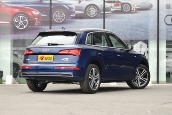 2018款奥迪Q5L 2.0T自动45 TFSI Sport