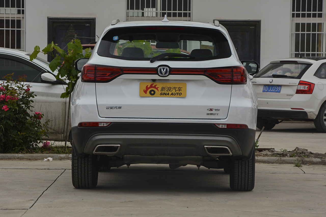 2018款长安CS75 1.5T自动雅智型