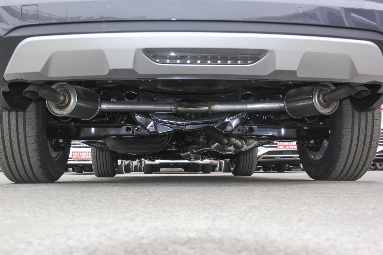 2019款比亚迪宋1.5TI手动智联越动型