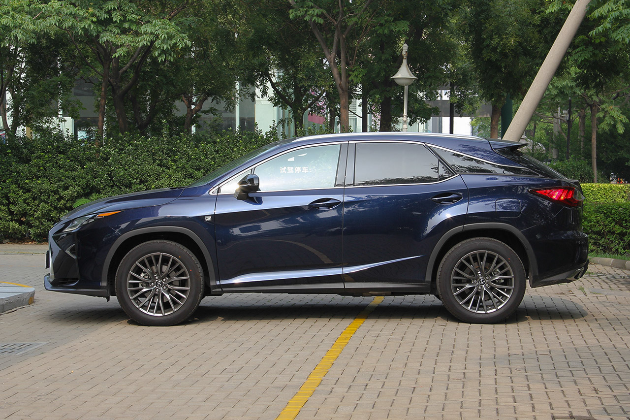 2016款雷克萨斯RX 2.0T自动200t四驱F SPORT