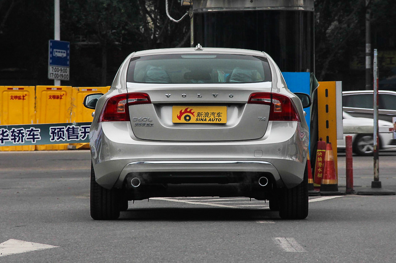 2017款沃尔沃S60L 2.0T自动T4智远版