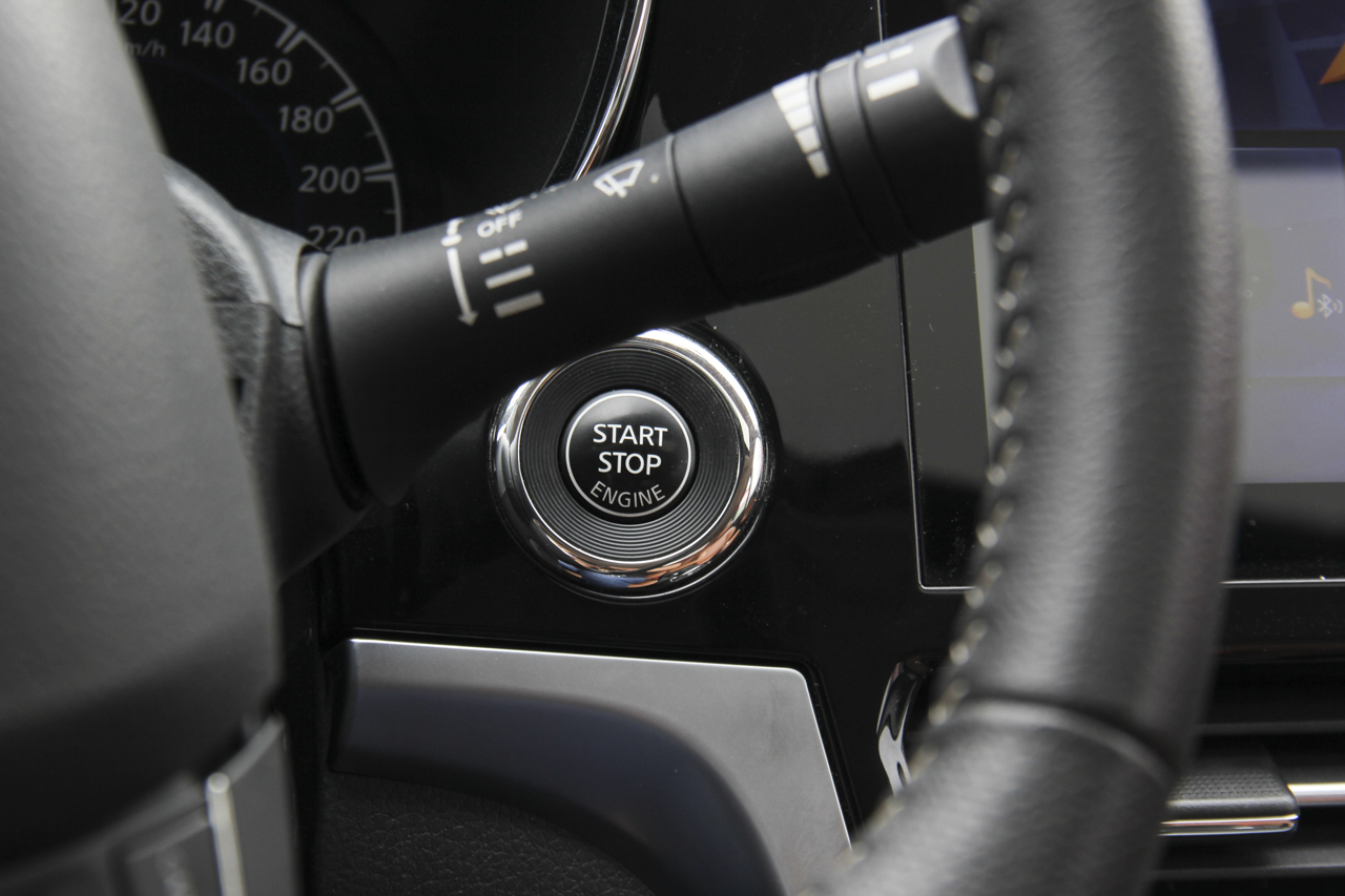 2018款启辰T70 2.0L自动睿享运动版