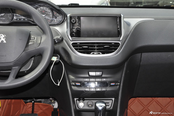 2016款标致2008 1.2THP 自动时尚版