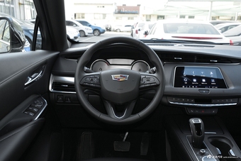 2018款XT4 2.0T自动两驱豪华型28T