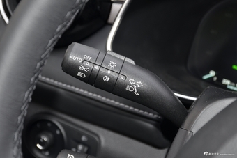 2018款名爵6新能源 45T E-DRIVE智驱混动PILOT超级互联网版