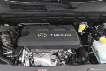 2016款宝骏730 1.5T手动豪华版 7座