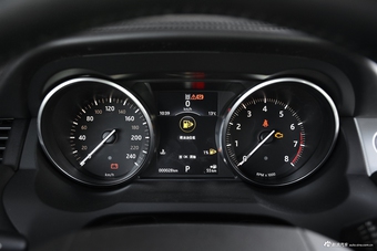 2017款揽胜极光 2.0T自动敞篷版