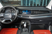 2017款哈弗H2s 1.5T手动精英型 蓝标