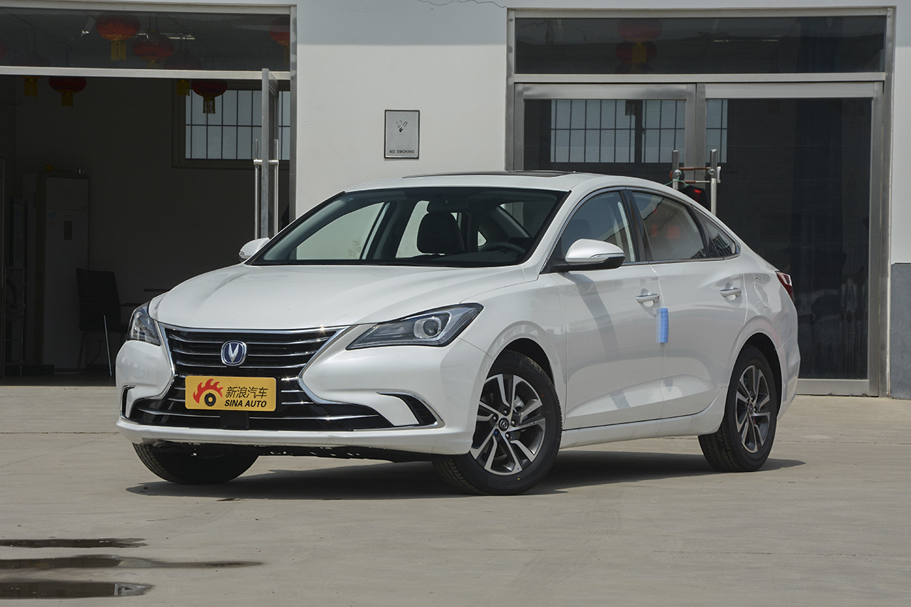  2018款逸动1.6L GDI自动时尚型