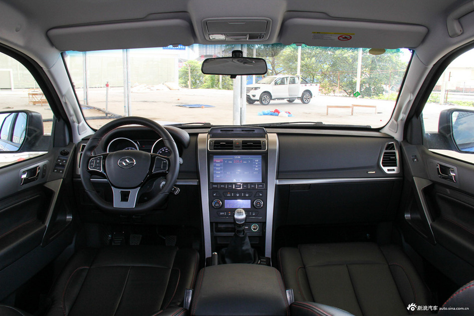 2017款黄海N3 2.5T手动两驱运动版XD25T5