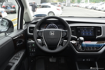 2018款奥德赛2.4L自动至尊版