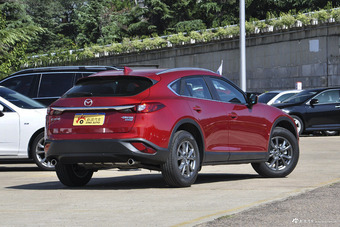 2018款马自达CX-4 2.0L自动两驱蓝天领先版