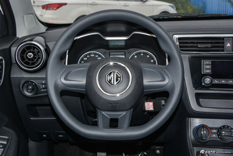 2018款名爵ZS 1.5L手动风尚版