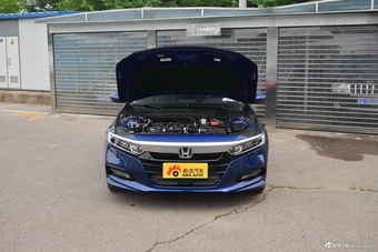 2018款雅阁1.5T自动豪华版260TURBO