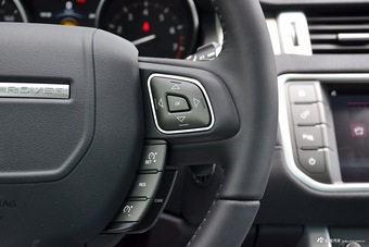 2016款揽胜极光2.0T自动PURE 风尚版