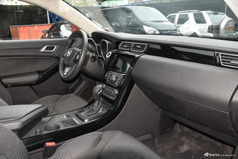 2016款驭胜S330 1.5T自动两驱舒适版